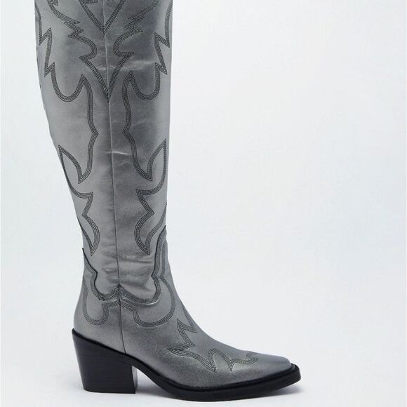 🆕👢🤠Nasty Gal Metallic Embroidered Cowboy Boots - Picture 9 of 12